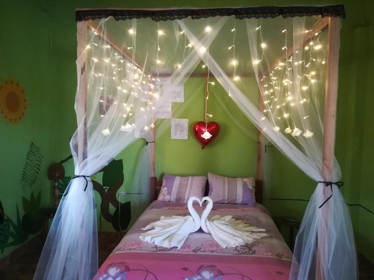 Perezoso Hostel Руренабаке Екстериор снимка